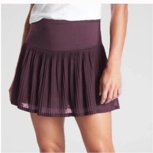 Athleta game mesh burgundy tinnes core skort size small